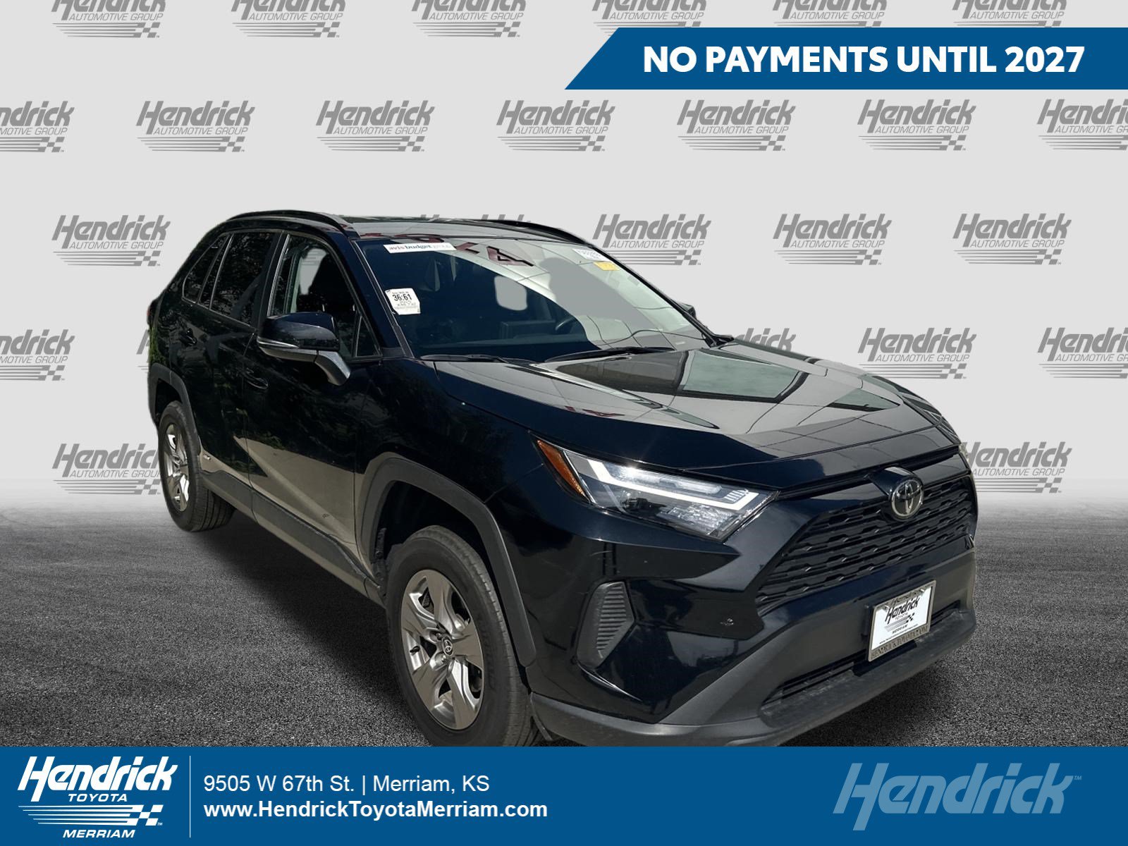 Used 2025 Toyota RAV4 XLE AWD/4WD image 1