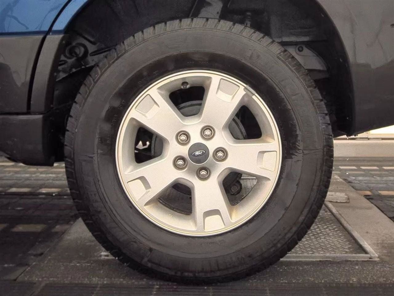 Used 2007 Ford Escape XLT FWD image 12