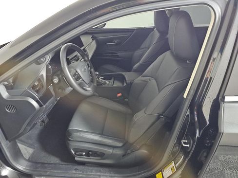 Used 2025 Lexus ES 350 w/ Premium Package FWD image 4
