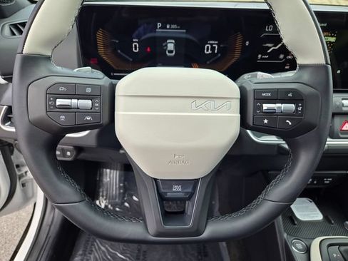 New 2026 Kia K4 GT-Line FWD image 16