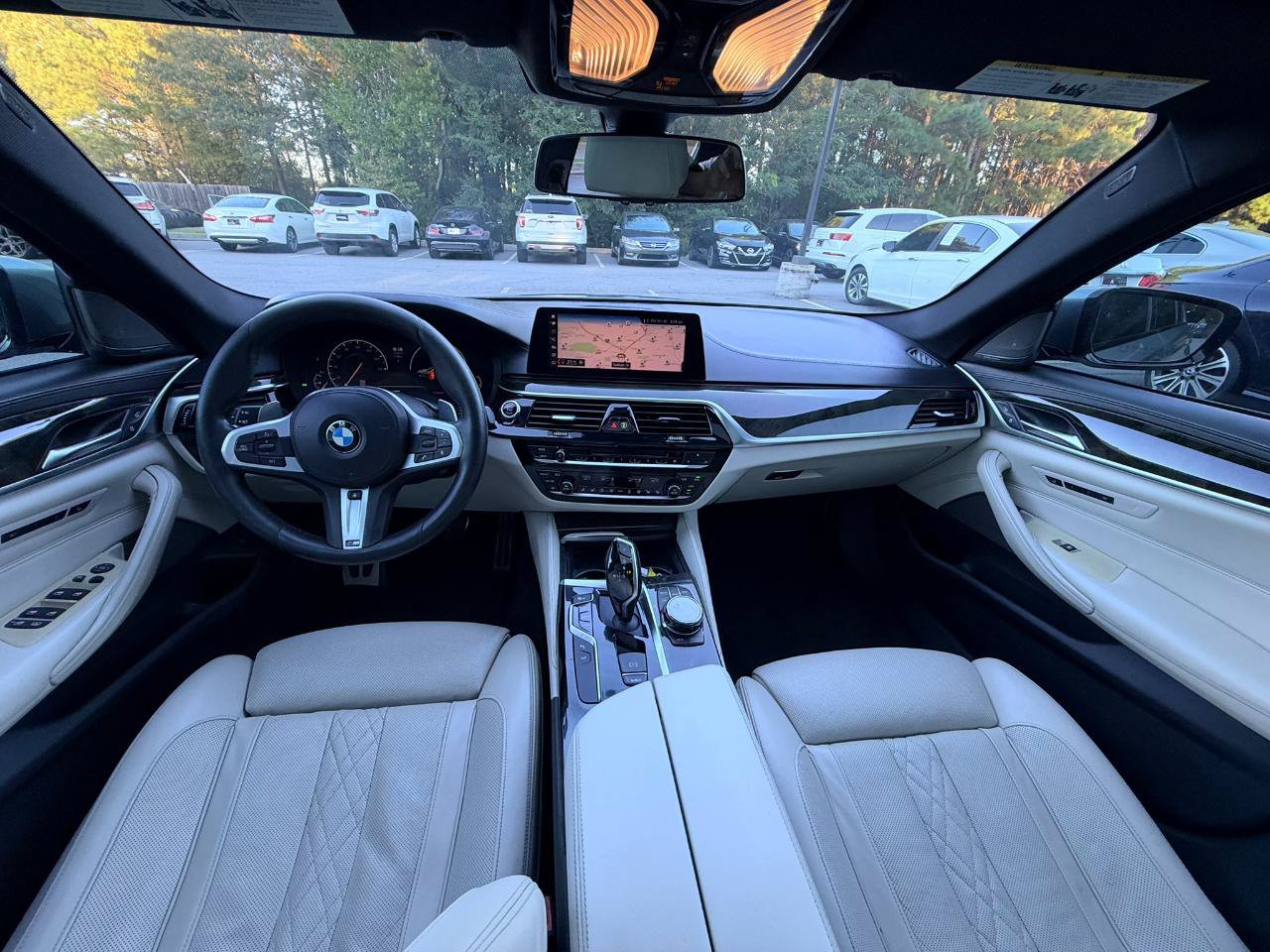 Used 2019 BMW 540i w/ M Sport Package RWD image 2