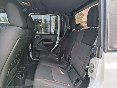 Used 2023 Jeep Gladiator Mojave w/ Trailer Tow Package AWD/4WD image 7