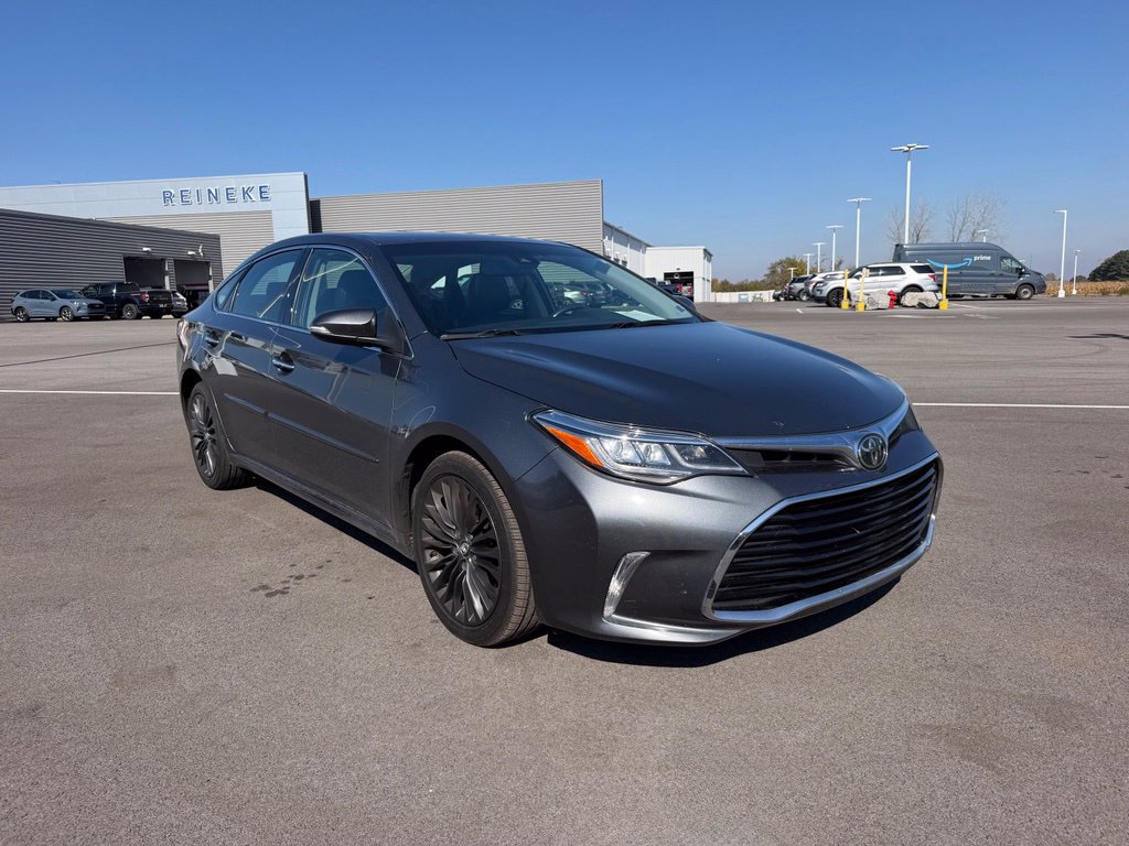 Used 2017 Toyota Avalon Touring FWD image 4