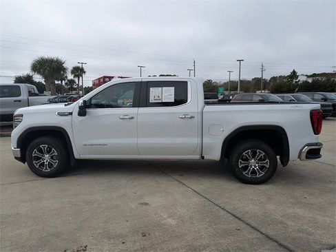 Used 2024 GMC Sierra 1500 SLT image 7