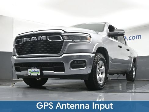 Used 2025 RAM 1500 Big Horn AWD/4WD image 8