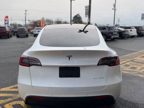Used 2020 Tesla Model Y Long Range image 5