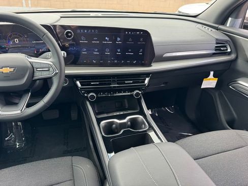 New 2026 Chevrolet Traverse LT w/ Driver Confidence Package FWD image 14