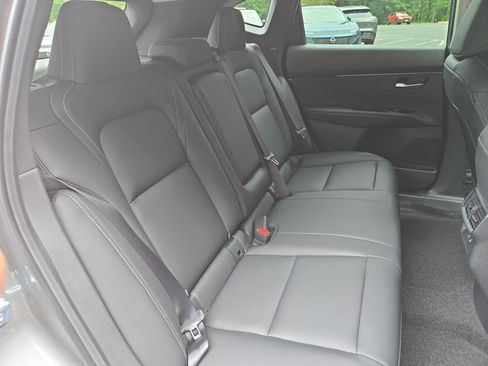 New 2025 Nissan Murano SV image 18