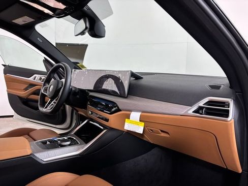 Used 2026 BMW i4 xDrive40i w/ M Sport Package AWD/4WD image 19