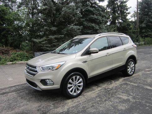 Used 2017 Ford Escape Titanium AWD/4WD image 2