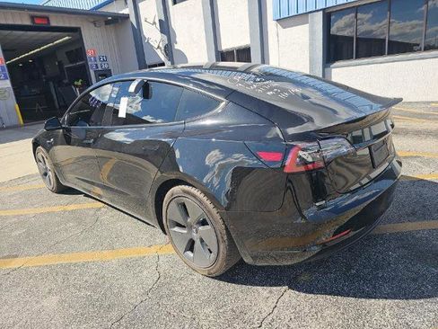 Used 2021 Tesla Model 3 Standard Range Plus image 6