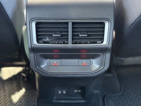 Used 2025 Volkswagen Atlas Cross Sport SEL R-Line AWD/4WD image 33