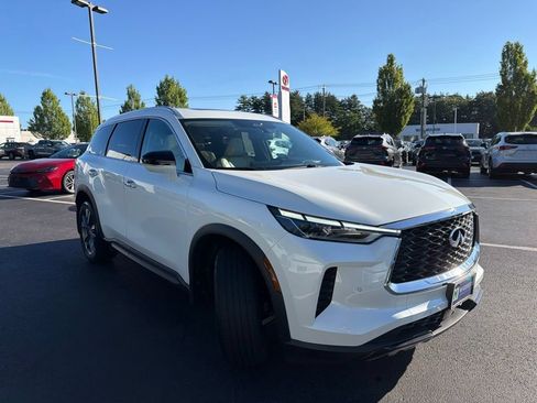 Used 2024 INFINITI QX60 Luxe w/ Vision Package AWD/4WD image 3