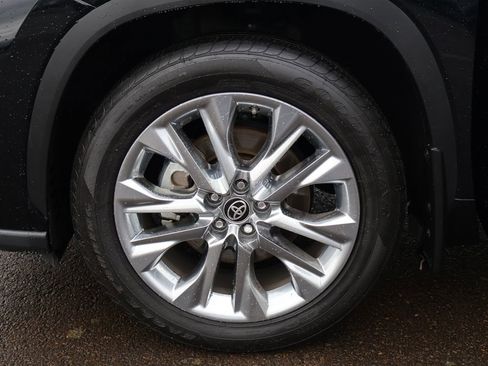 Used 2022 Toyota Highlander Limited image 39