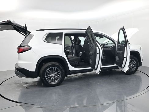 Used 2025 GMC Acadia Elevation FWD image 70