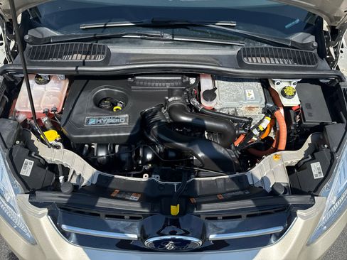 Used 2017 Ford C-MAX SE image 16