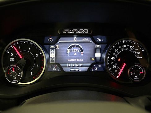 New 2026 RAM 2500 Big Horn AWD/4WD image 10