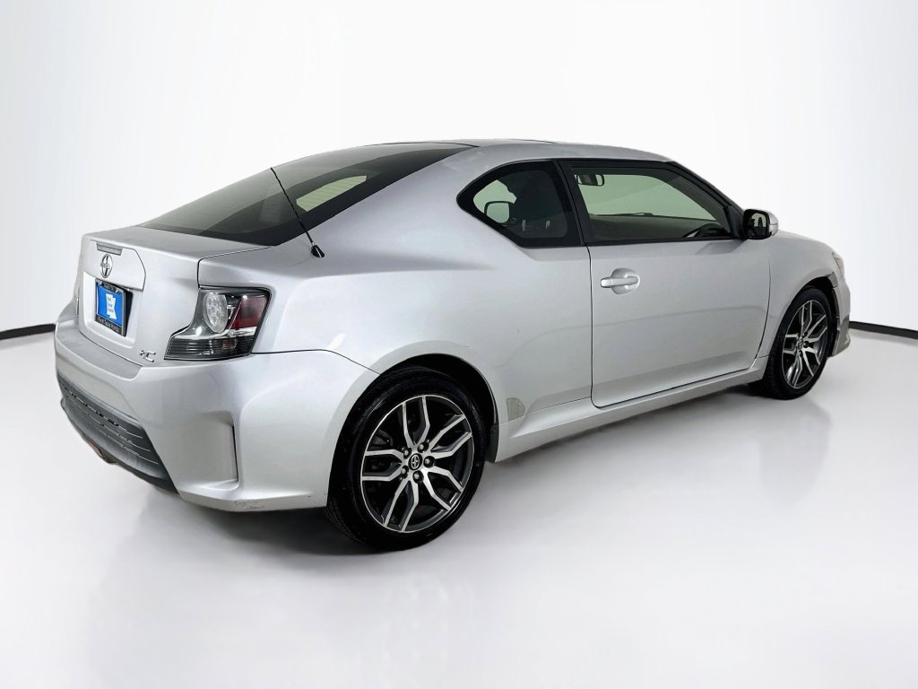 Used 2014 Scion tC FWD image 7