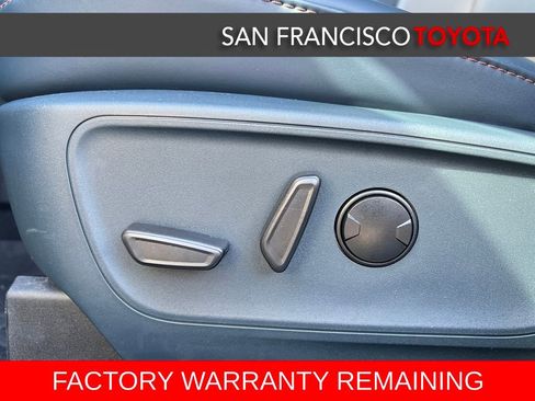 Used 2025 Ford Maverick Lariat image 12