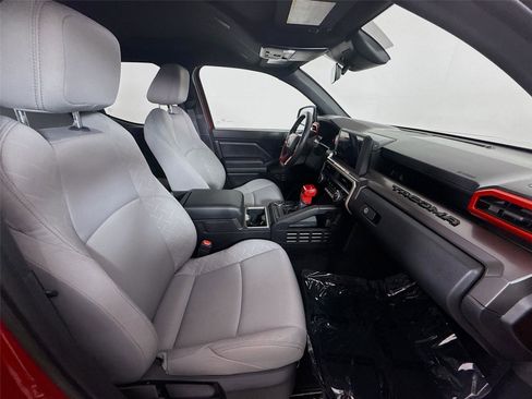 Used 2025 Toyota Tacoma SR5 RWD image 21
