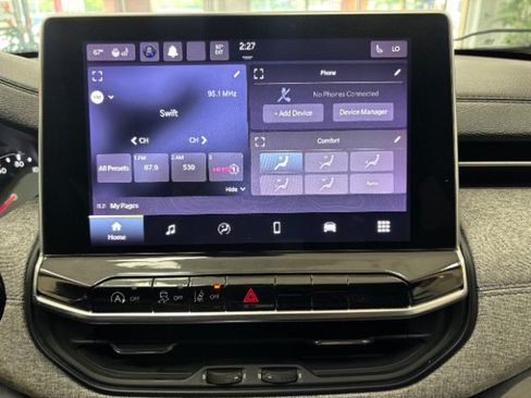 Used 2022 Jeep Compass Latitude w/ Convenience Group FWD image 11