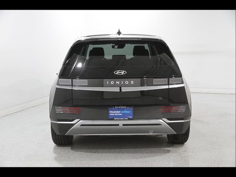 Certified 2024 Hyundai Ioniq 5 SEL RWD image 22