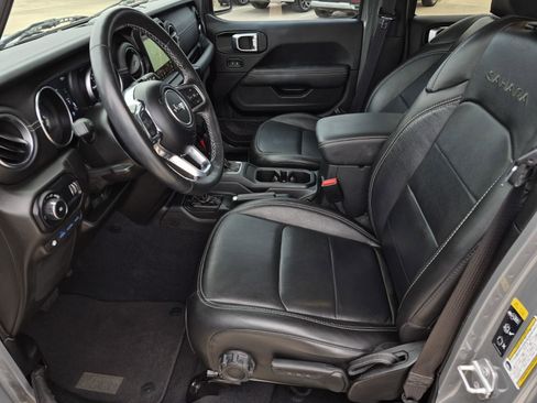 Used 2023 Jeep Wrangler Unlimited Sahara w/ Cold Weather Group image 26