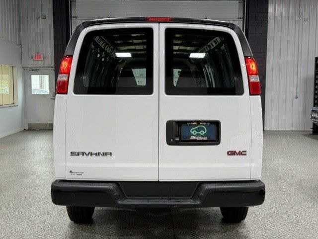 Certified 2026 GMC Savana 3500 Extended w/ Driver Convenience Package RWD image 4