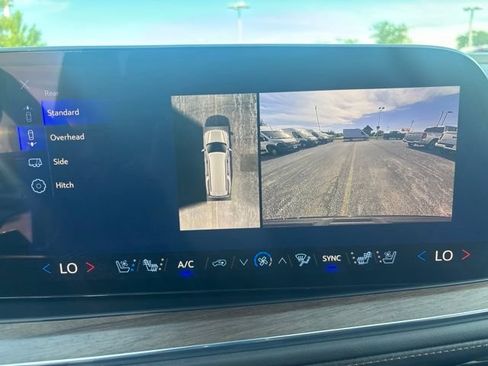 Used 2026 Chevrolet Suburban High Country AWD/4WD image 37