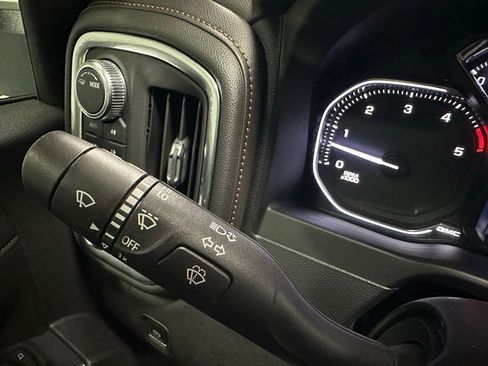 Used 2022 GMC Sierra 2500 AT4 image 22