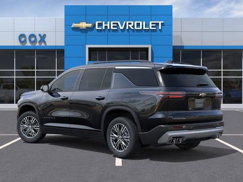 New 2026 Chevrolet Traverse LT FWD image 3