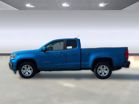 Used 2022 Chevrolet Colorado LT RWD image 2