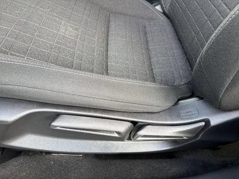 Used 2023 Honda HR-V LX image 37
