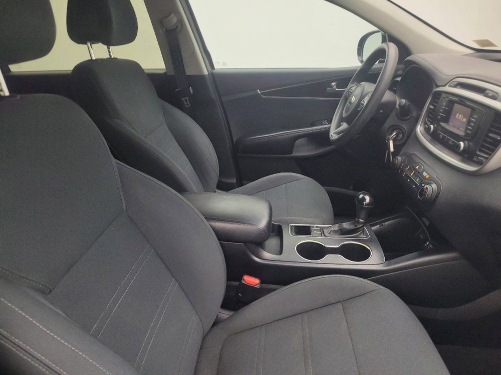 Used 2016 Kia Sorento FWD image 21