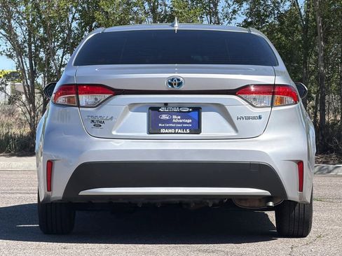 Used 2021 Toyota Corolla LE FWD image 7