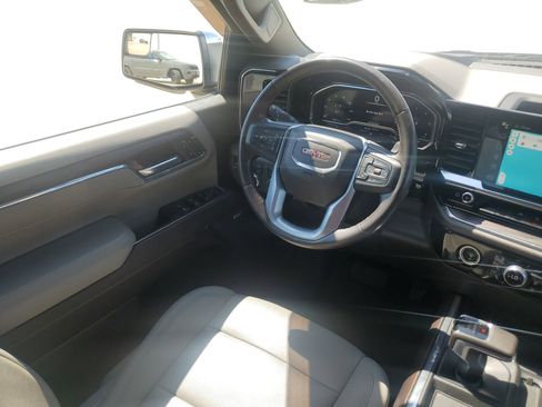 Used 2023 GMC Sierra 1500 SLT w/ SLT Premium Package AWD/4WD image 17