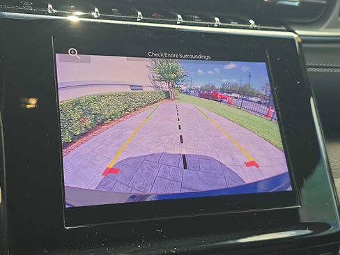 Used 2024 Jeep Grand Cherokee Altitude RWD image 19