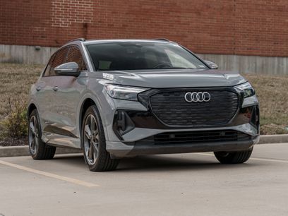 Used 2024 Audi Q4 e-tron Premium Plus w/ Premium Plus