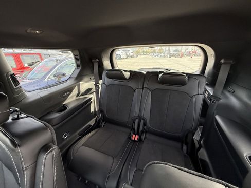 New 2025 Jeep Grand Cherokee L Altitude image 25