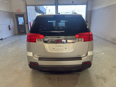 Used 2015 GMC Terrain SLE w/ Chrome Edition AWD/4WD image 7