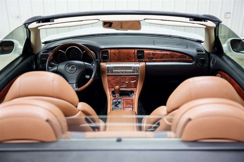 Used 2005 Lexus SC 430 Convertible RWD image 20