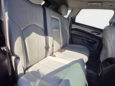 Used 2013 Cadillac SRX FWD image 14