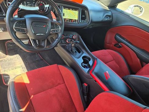 Used 2022 Dodge Challenger R/T Scat Pack RWD image 9