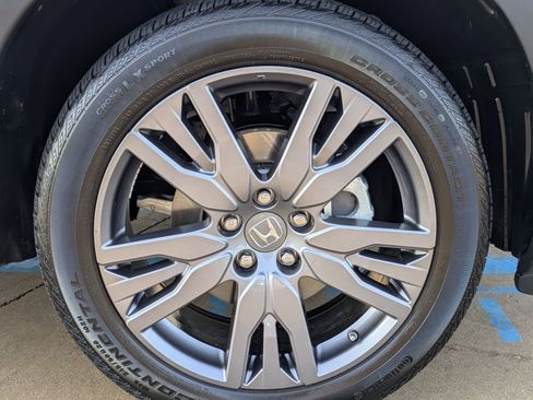 Certified 2022 Honda Pilot Sport image 33