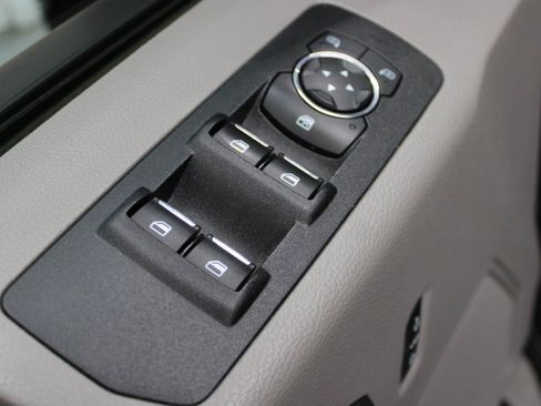 Used 2019 Ford F150 XL w/ Equipment Group 101A Mid AWD/4WD image 14