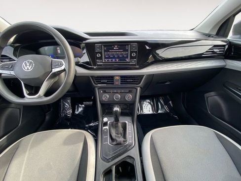 Used 2022 Volkswagen Taos S image 11