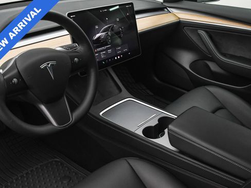 Used 2022 Tesla Model 3 image 37