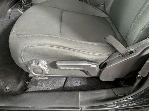 Used 2021 Jeep Wrangler Unlimited Sport AWD/4WD image 17
