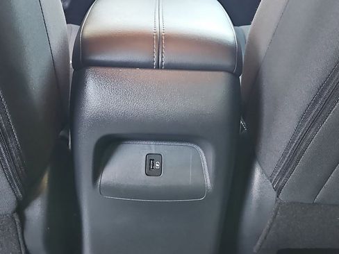 Certified 2025 Nissan Sentra SV FWD image 22