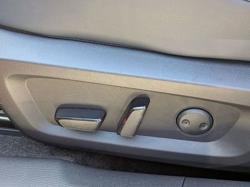 New 2026 Mitsubishi Outlander LE image 20